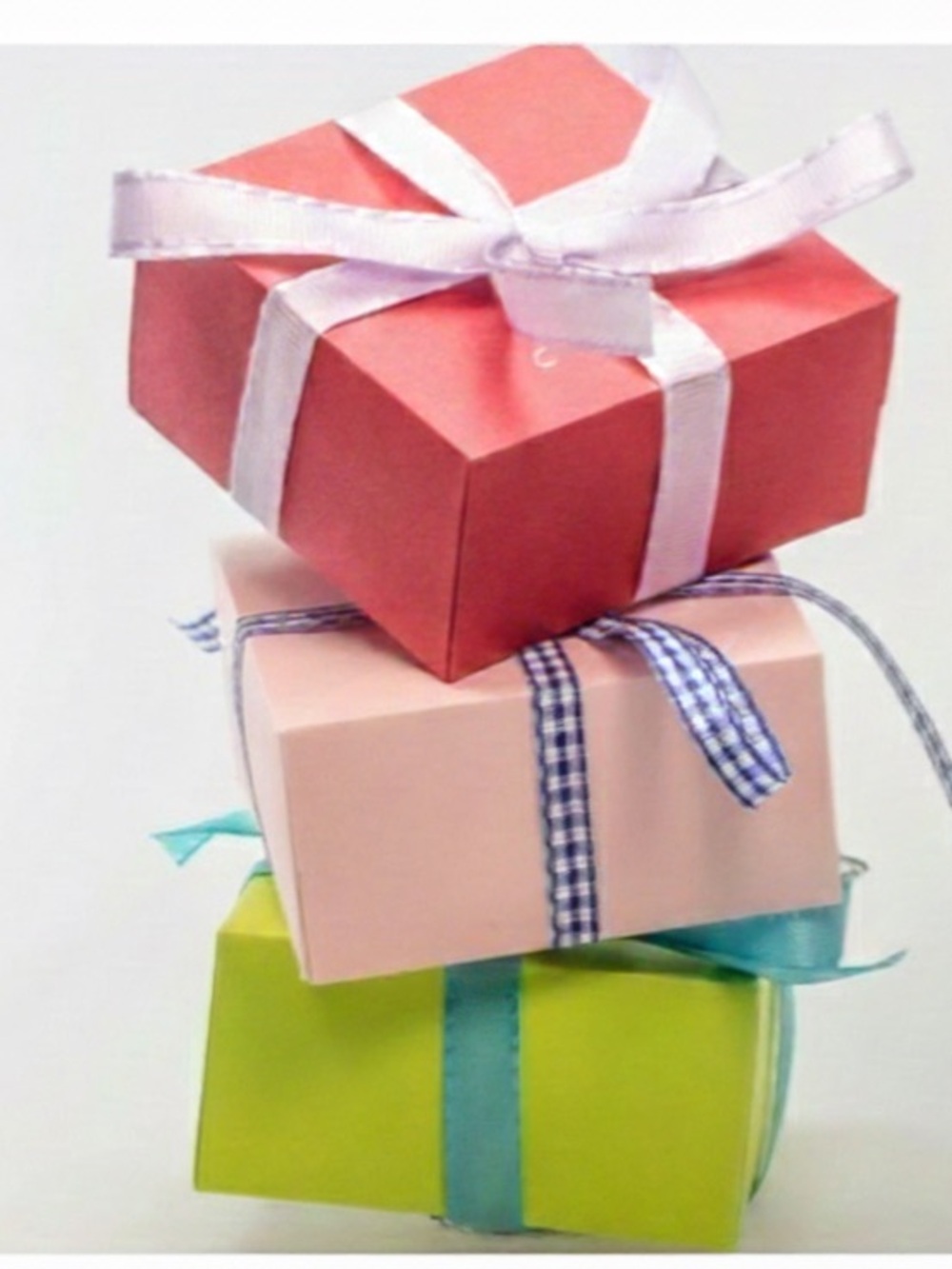 FREE SHIPPING GIVEAWAY & SURPRISE GIFT: @midlifehustle